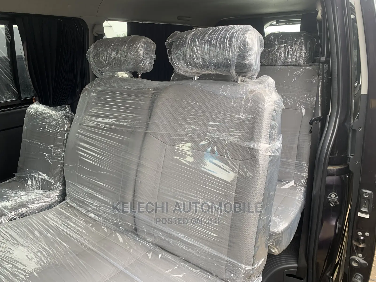 Toyota HiAce 2013