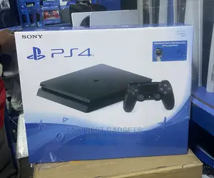 Ps 4 Game Console With Free Game