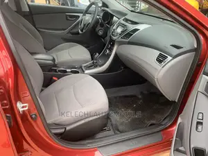 Hyundai Elantra 2016 Red