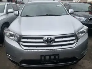 Toyota Highlander Limited 2012 Silver