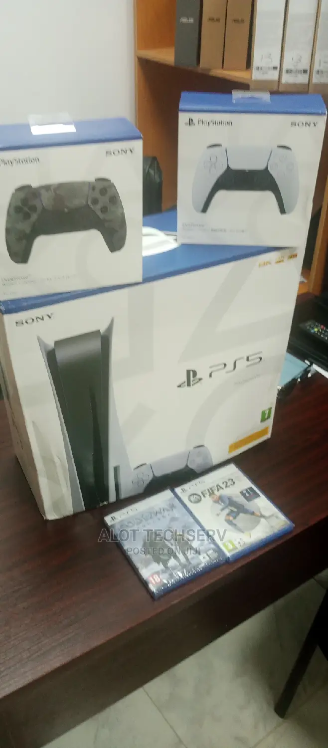 Play Stations 5