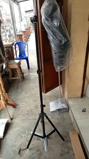 Big Tripod Stand With 3 Iron Metal Base