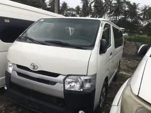Toyota HiAce 2013 White
