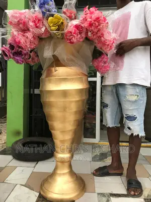 High Quality Royal Flower Vase
