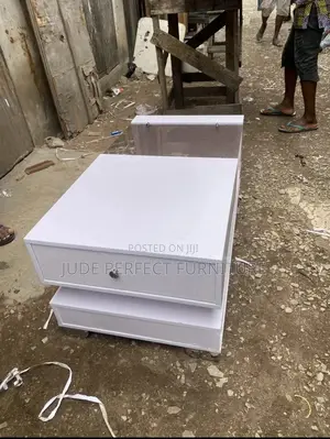 Center Table With Top Glass