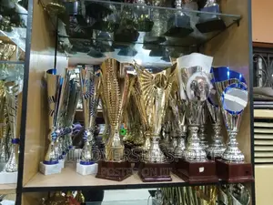Gianttrophy and Award