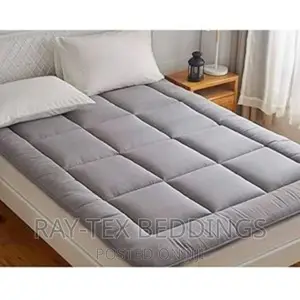 5inch Fluffy 4.5by6 Mattress/Bed Topper