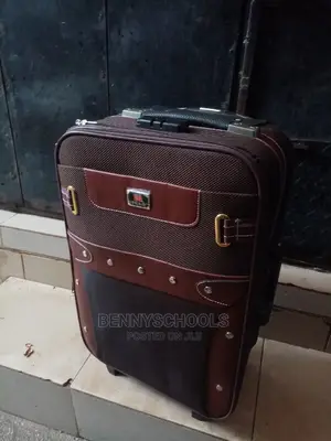 Small Lightweight Traveling Luggage Box