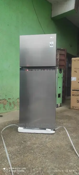 LG 272L Inverter Double Door Super Freezing Ice Maker 2yrs