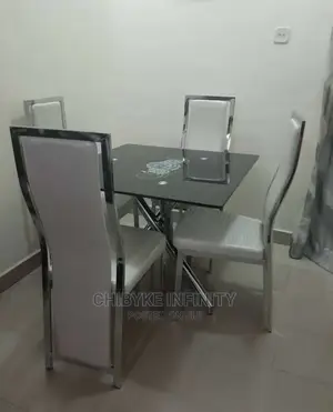 Classic 4 Seaters Glass Top Dining Set