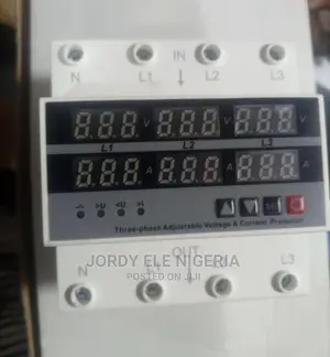 Three Phase Adjustable Voltage Protector Regulator 63a