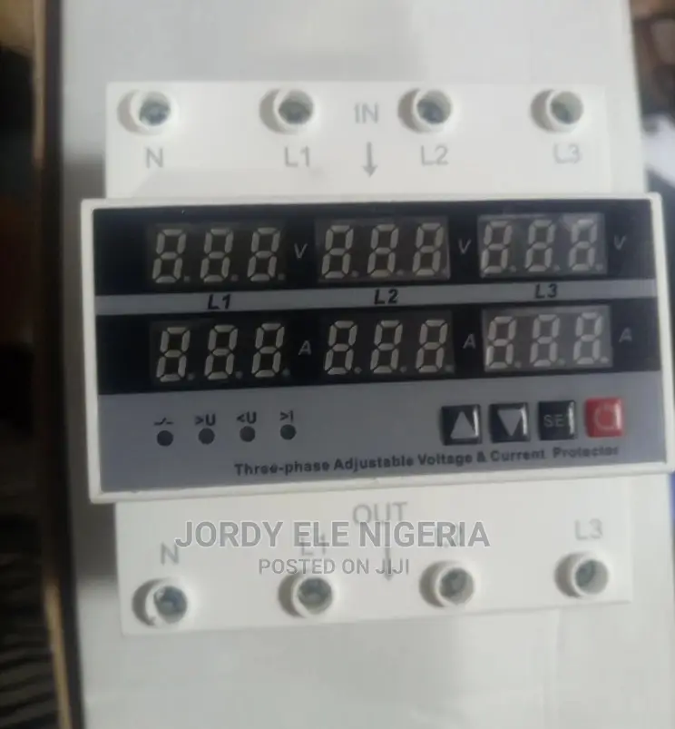 Three Phase Adjustable Voltage Protector Regulator 63a