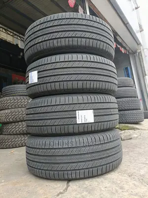 265/60r18 Michelin Tire