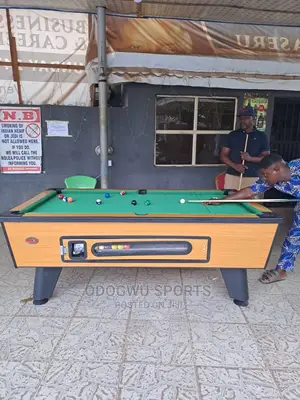 Clean Easy8 Pool Table
