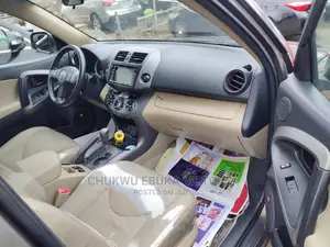 Toyota RAV4 3.5 Limited 2011 Brown