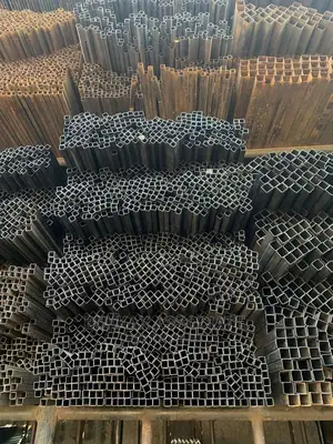 1" by 1" Black Square Pipe