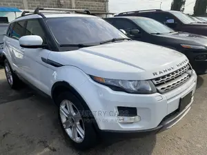 Land Rover Range Rover Evoque Pure AWD 5-Door 2013 White