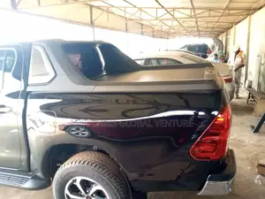 Toyota Hilux Both Cover Sliding