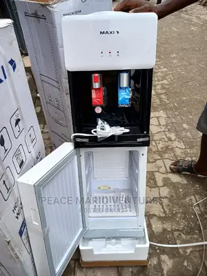 Maxi Quality Water Dispenser With Fridge and Childlock