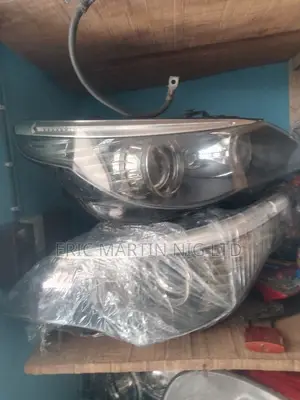 Complete Head Lamp BMW E60 2008 Model