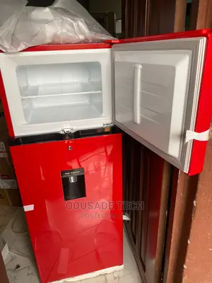 Hisense Fridge and Freezer 204L | Ref-205