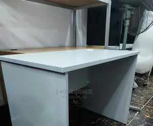 High Quality Office Table