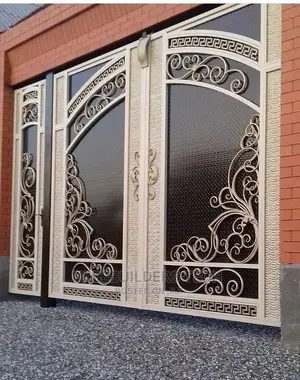 Metal Gate