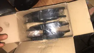 Set of Front and Back Brake Pads for Mercedes Benz E350