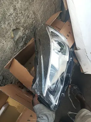 Headlamp Peugeot 508 2015