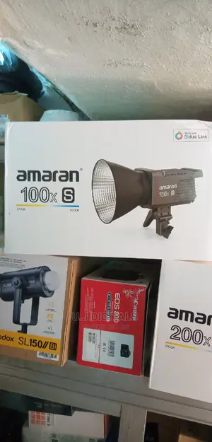 Amaran 100x S Bi Colour Professional Video Light