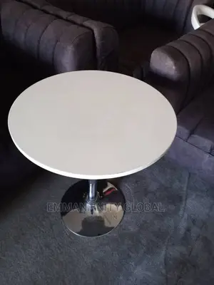 Round Table