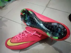 Mercurial Size 43 Boot