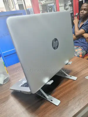 Gadget/Laptop Stand