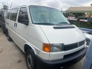 Volkswagen Transporter 2003 White