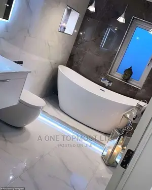 Executive Acrylic Bathtub