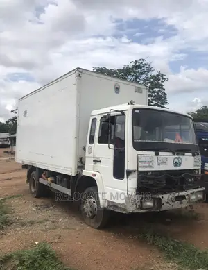 Truck/Van for HIRE ( Moving House, Office and Goods)