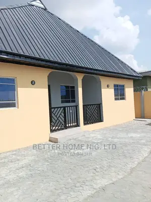 3bdrm Bungalow in Arowona Adegbeye, Ibadan for sale