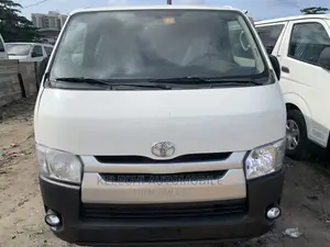 Toyota HiAce 2008 White