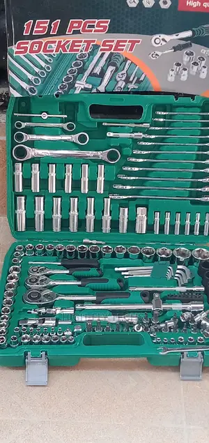 151 PCS Socket Set