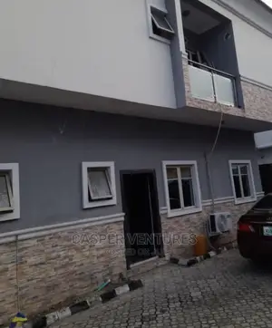 1bdrm Room & Parlour in Chevron for rent