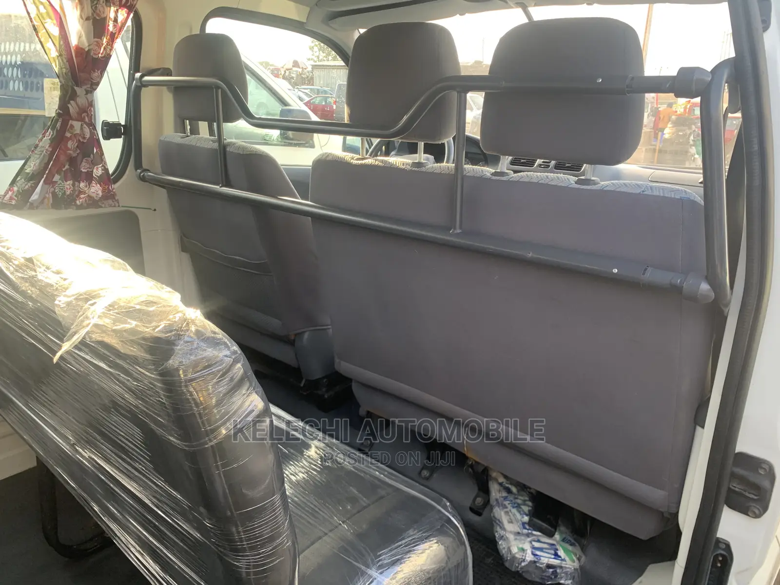 Toyota HiAce 2003 White