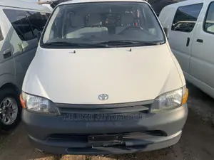 Toyota HiAce 2003 White