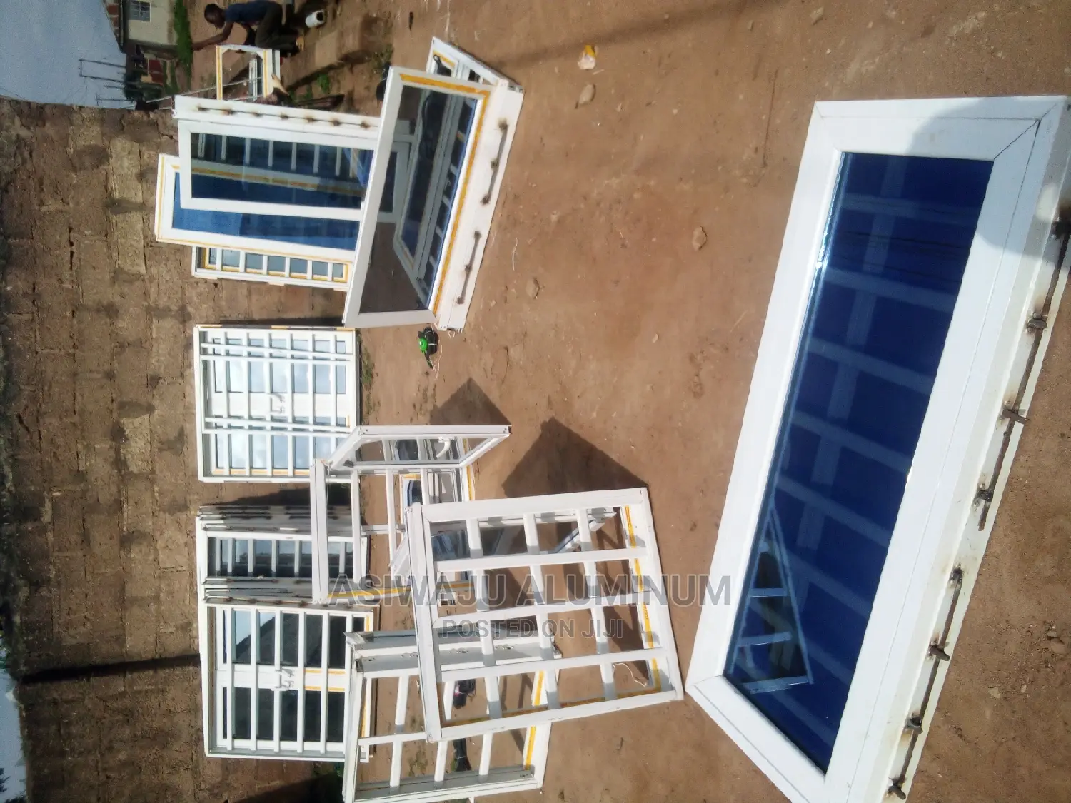 4 by 4 ,Windows
