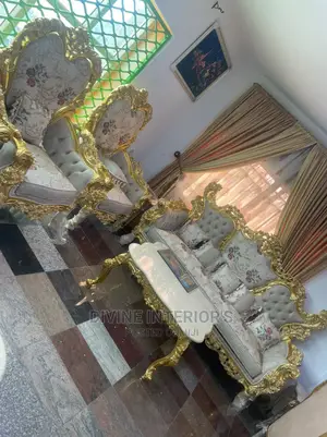 Exclusive Luxury Royal Sofa Sets With Center Table