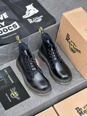 Original DR MARTENS 1460 Smooth Leather Available in Store
