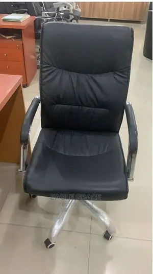 Executive Swivel Office Chair