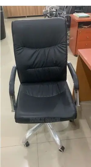 Executive Swivel Office Chair