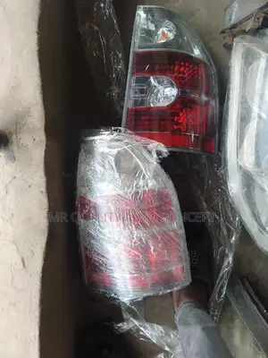 Set Rear Light for Acura MDX 2005-2006 Model