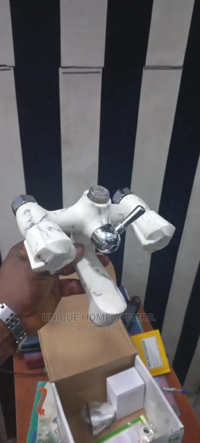 Choice Plastic Bath Mixer