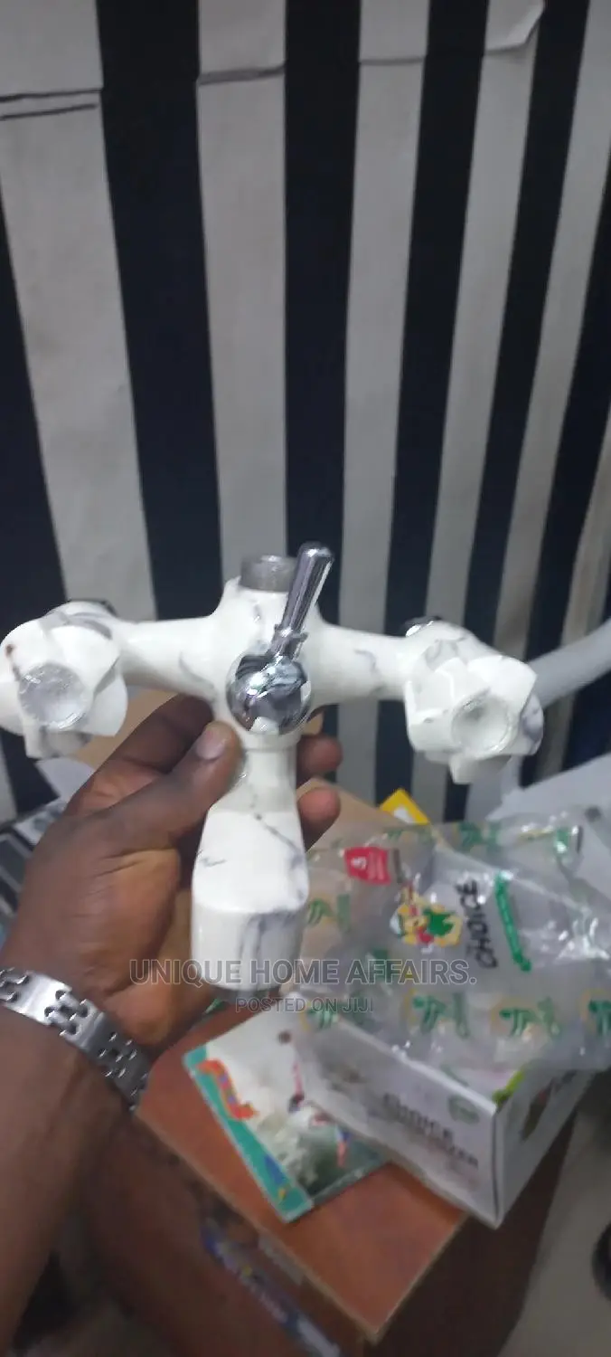 Choice Plastic Bath Mixer